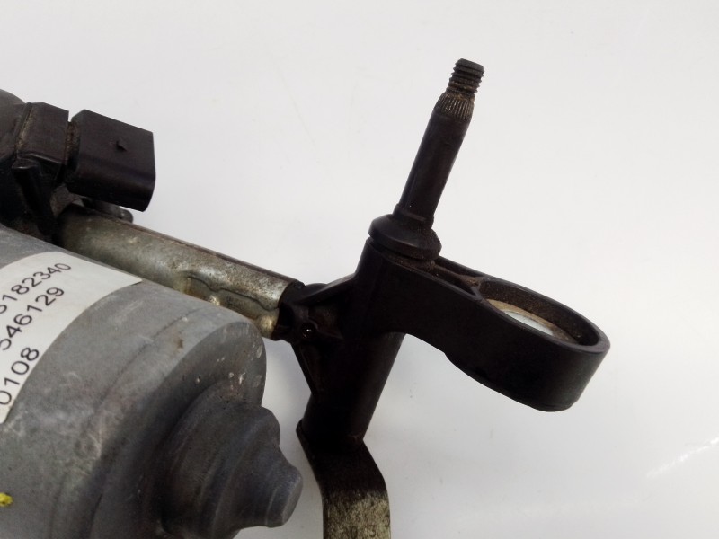 Recambio de motor limpia delantero para opel corsa d cosmo referencia OEM IAM 13182340 367546129 E2-B6-30-2