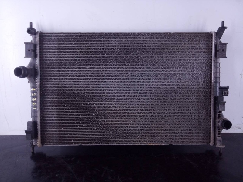Recambio de radiador agua para peugeot 3008 suv referencia OEM IAM 9675747980 1700227065 P2-A6-8