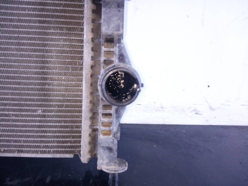 Recambio de radiador agua para peugeot 3008 suv referencia OEM IAM 9675747980 1700227065 P2-A6-8