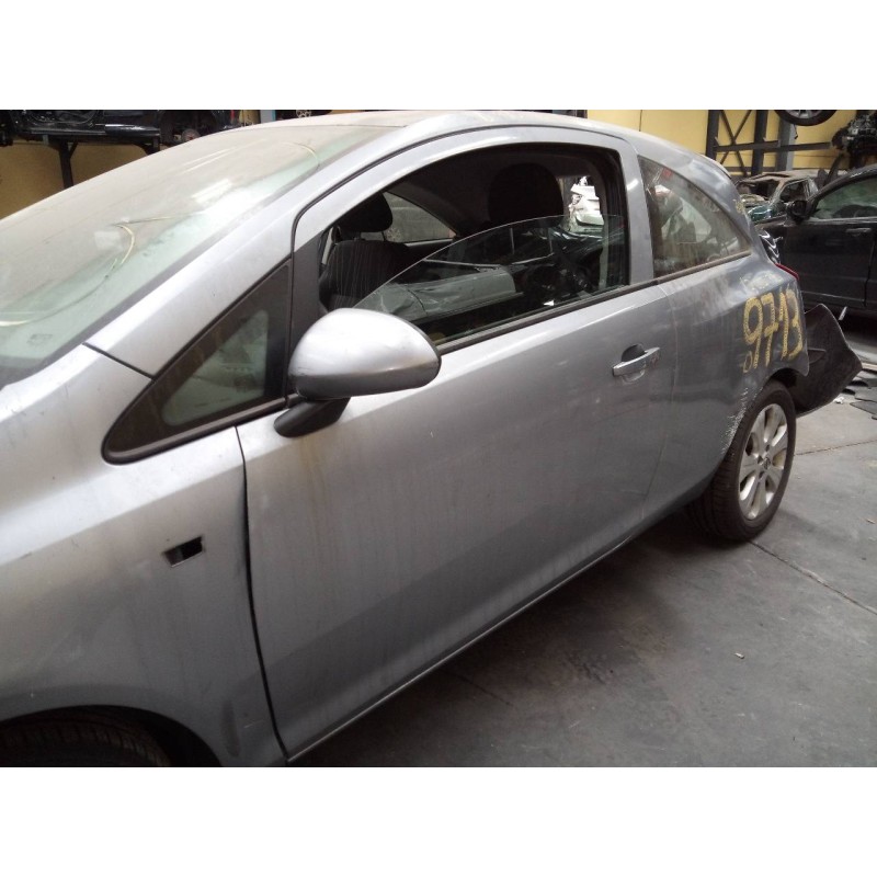 Recambio de puerta delantera izquierda para opel corsa d cosmo referencia OEM IAM   