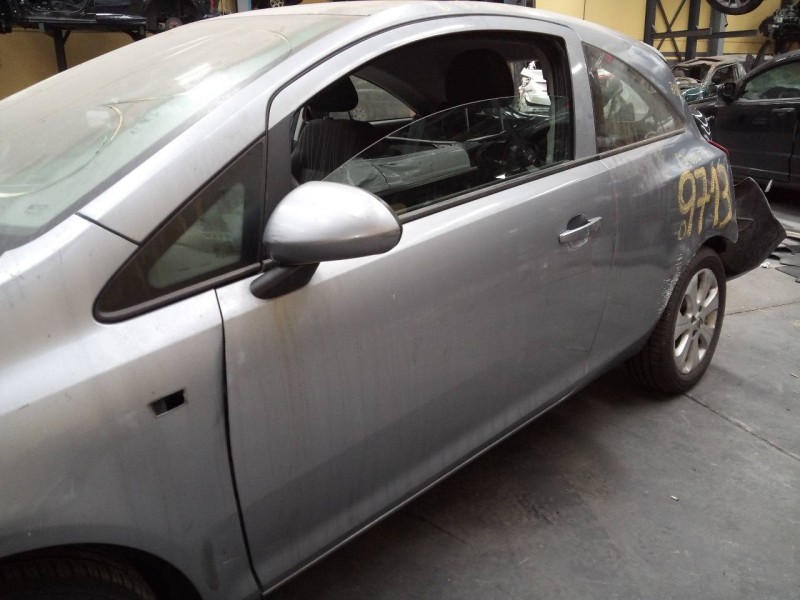 Recambio de puerta delantera izquierda para opel corsa d cosmo referencia OEM IAM   