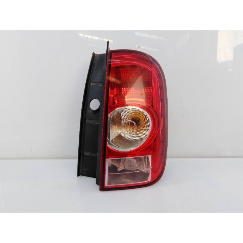 Recambio de piloto trasero derecho para dacia duster laureate 4x2 referencia OEM IAM 265500033R 26210202 E1-A1-3-2