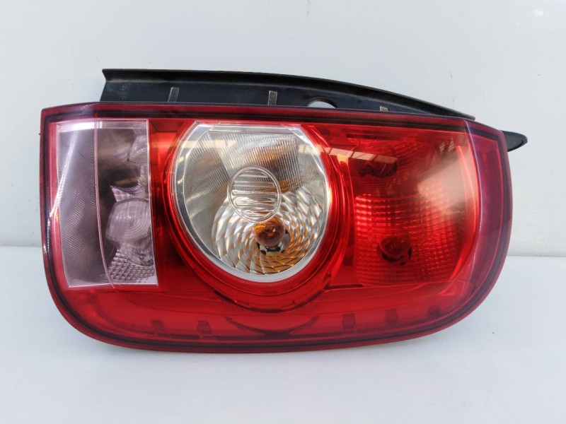 Recambio de piloto trasero derecho para dacia duster laureate 4x2 referencia OEM IAM 265500033R 26210202 E1-A1-3-2