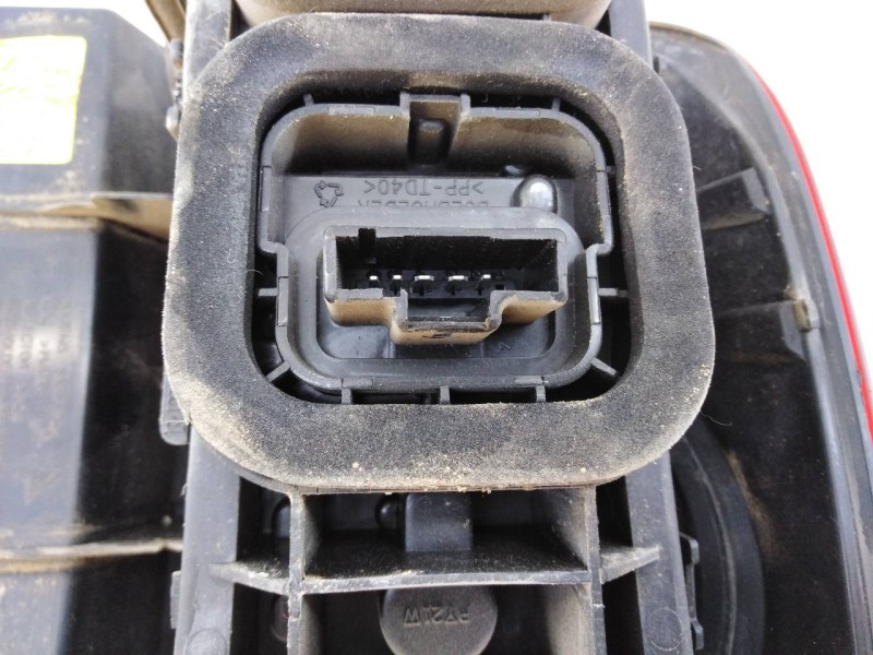 Recambio de piloto trasero derecho para dacia duster laureate 4x2 referencia OEM IAM 265500033R 26210202 E1-A1-3-2