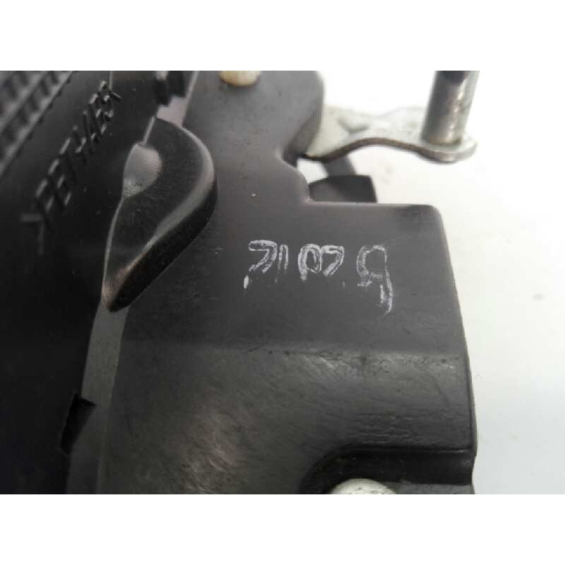 Recambio de cerradura puerta trasera derecha para toyota auris live referencia OEM IAM B2612  E2-B4-15-1