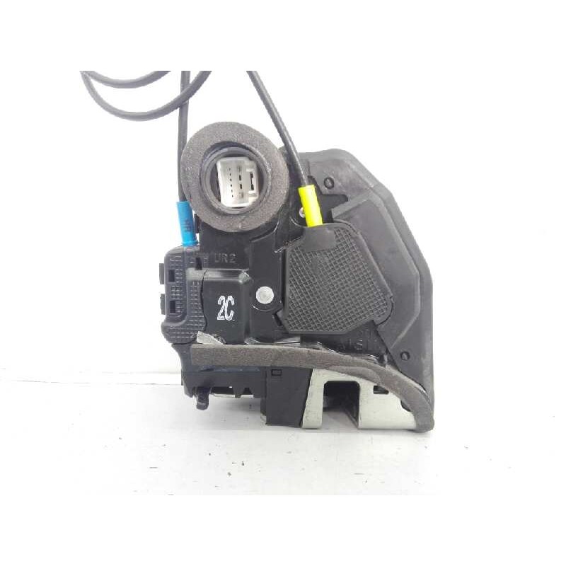Recambio de cerradura puerta trasera derecha para toyota auris live referencia OEM IAM B2612  E2-B4-15-1