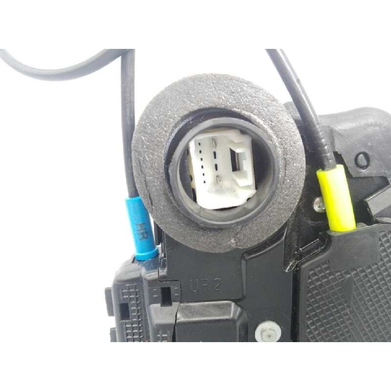 Recambio de cerradura puerta trasera derecha para toyota auris live referencia OEM IAM B2612  E2-B4-15-1