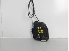 Recambio de cerradura puerta trasera izquierda para toyota auris live referencia OEM IAM D0412  E2-B4-15-1