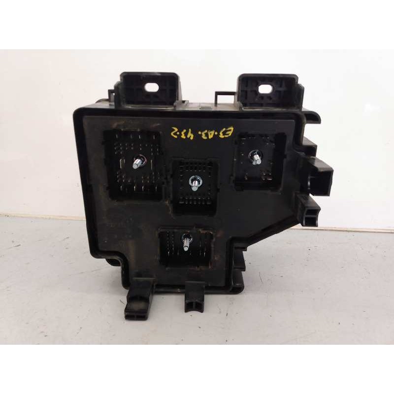 Recambio de caja reles / fusibles para hyundai santa fe (bm) 2.2 crdi style 4x4 referencia OEM IAM 919502B100  E3-A3-43-2