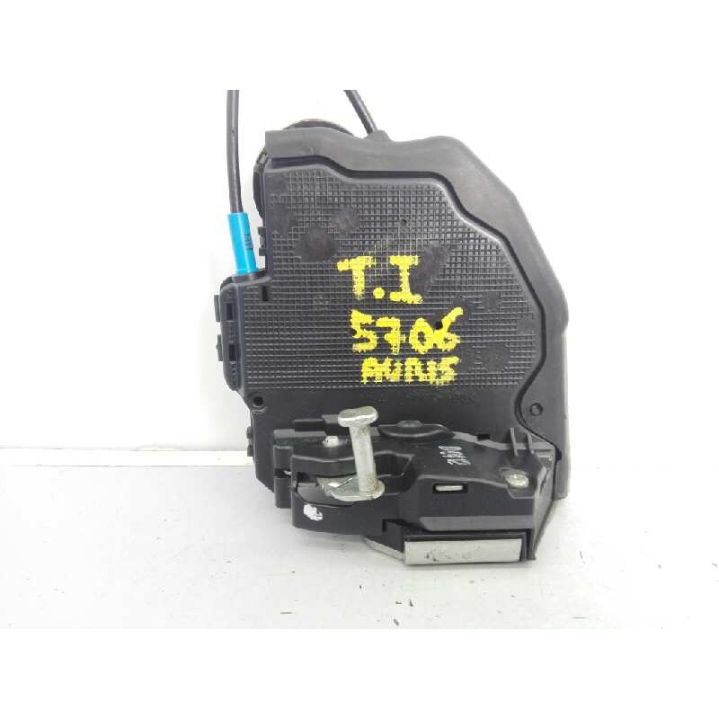 Recambio de cerradura puerta trasera izquierda para toyota auris live referencia OEM IAM D0412  E2-B4-15-1