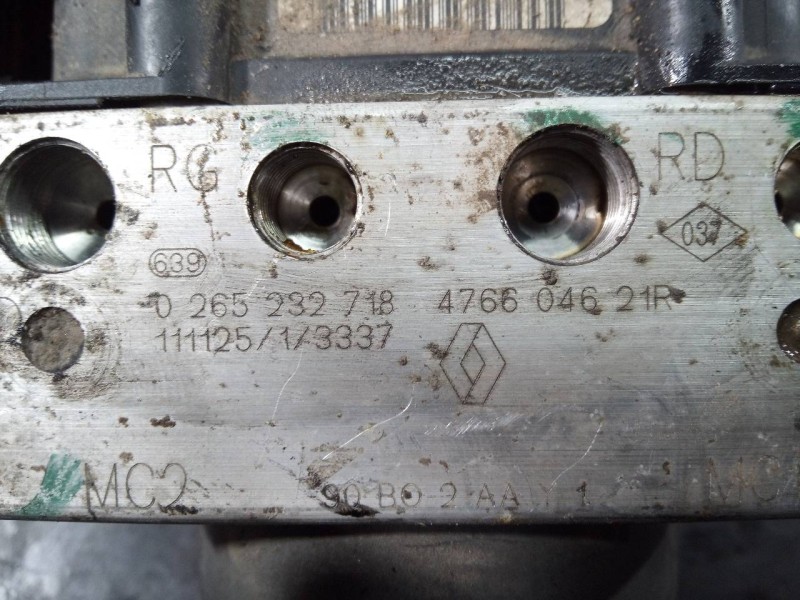 Recambio de abs para dacia sandero laureate referencia OEM IAM 476604621R 0265232718 P3-B9-12-1