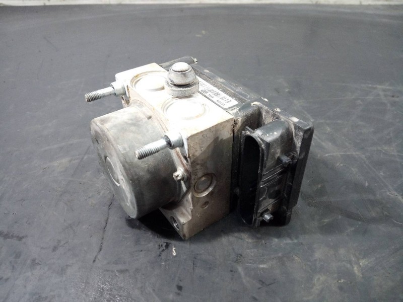 Recambio de abs para dacia sandero laureate referencia OEM IAM 476604621R 0265232718 P3-B9-12-1