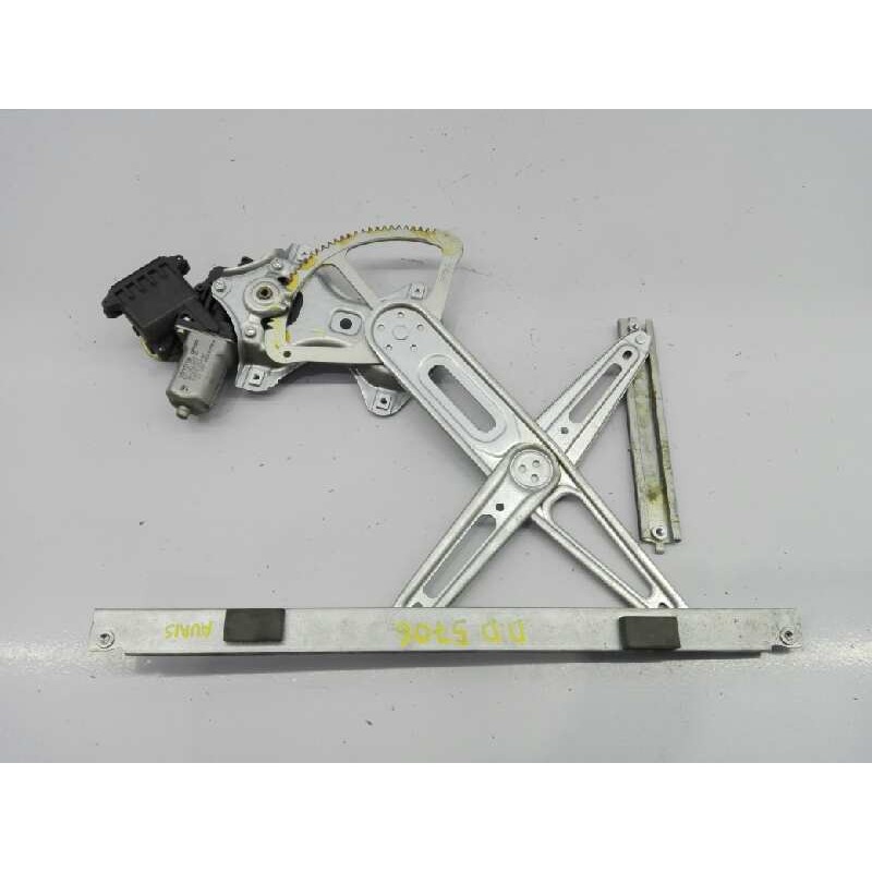 Recambio de elevalunas delantero derecho para toyota auris live referencia OEM IAM 8570102010 AV2621004351 E2-B4-23-1