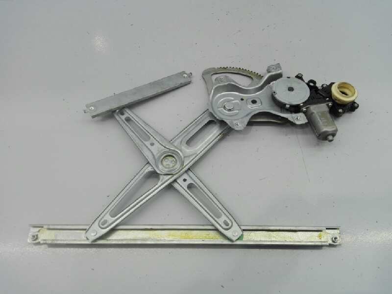 Recambio de elevalunas delantero derecho para toyota auris live referencia OEM IAM 8570102010 AV2621004351 E2-B4-23-1