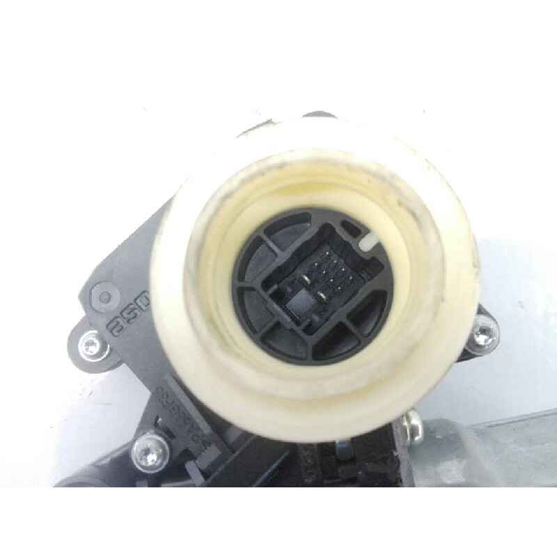 Recambio de elevalunas delantero derecho para toyota auris live referencia OEM IAM 8570102010 AV2621004351 E2-B4-23-1