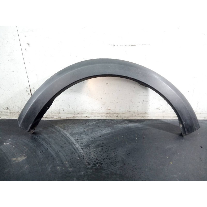 Recambio de aletin delantero derecho para dacia sandero laureate referencia OEM IAM 6387469I8R  P2-B3-38