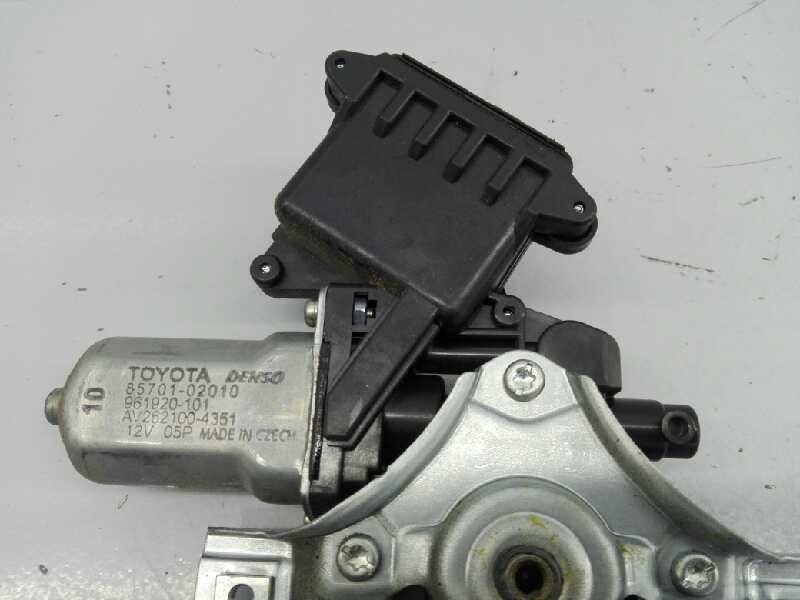 Recambio de elevalunas delantero derecho para toyota auris live referencia OEM IAM 8570102010 AV2621004351 E2-B4-23-1
