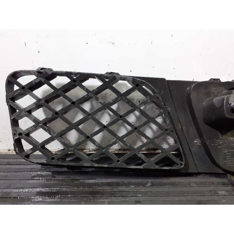 Recambio de rejilla delantera para nissan terrano/terrano.ii (r20) referencia OEM IAM 1966I01  P2-A2-27