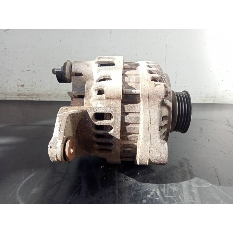 Recambio de alternador para dacia sandero laureate referencia OEM IAM 231002582R  P3-B6-12-1