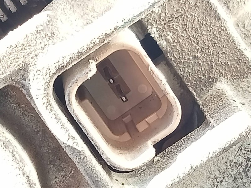 Recambio de alternador para dacia sandero laureate referencia OEM IAM 231002582R  P3-B6-12-1