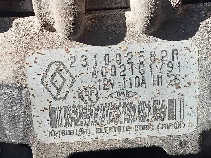 Recambio de alternador para dacia sandero laureate referencia OEM IAM 231002582R  P3-B6-12-1