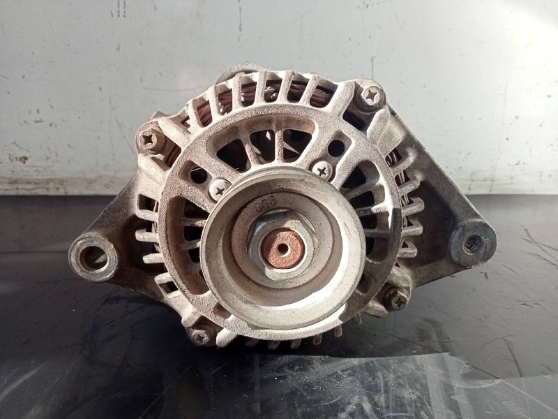 Recambio de alternador para dacia sandero laureate referencia OEM IAM 231002582R  P3-B6-12-1
