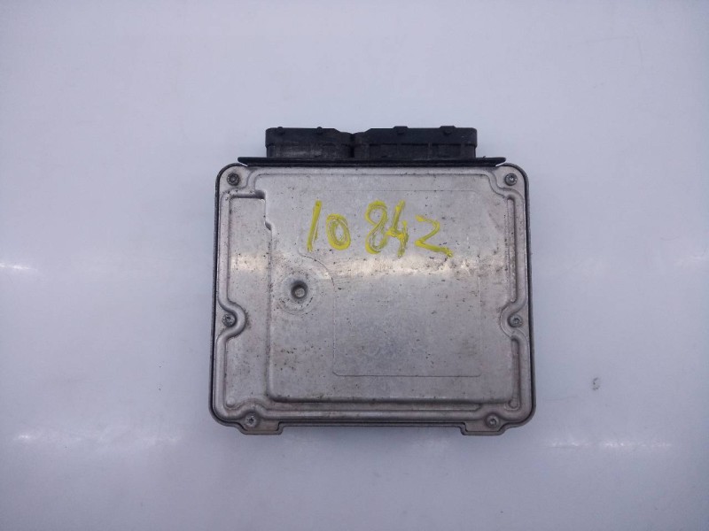 Recambio de centralita motor uce para toyota yaris (ksp9/scp9/nlp9) básico referencia OEM IAM 896610D450 0281012322 E3-B2-40-1