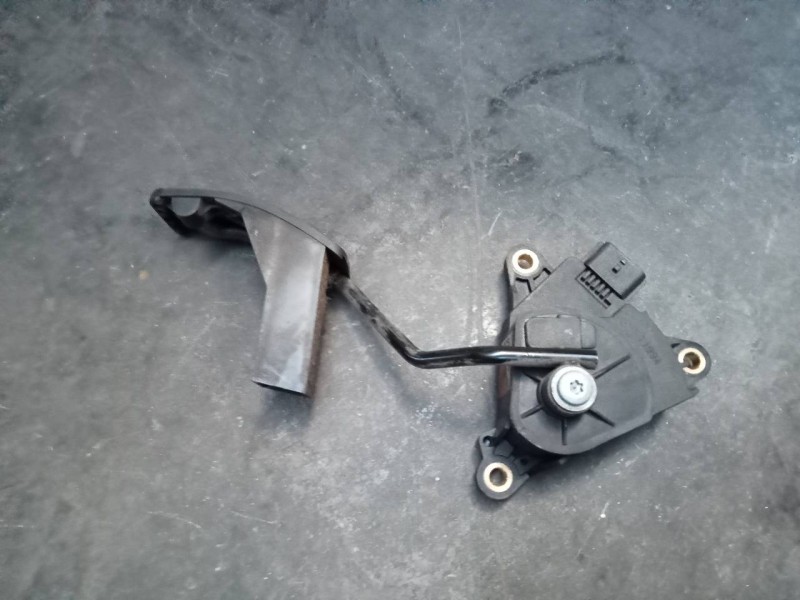 Recambio de pedal acelerador para nissan qashqai (j10) acenta referencia OEM IAM 1199A  