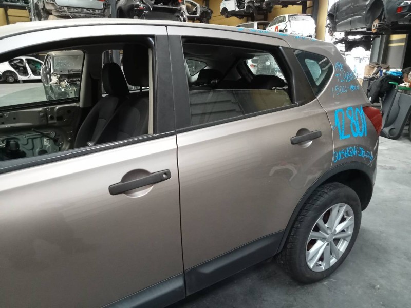Recambio de puerta trasera izquierda para nissan qashqai (j10) acenta referencia OEM IAM   
