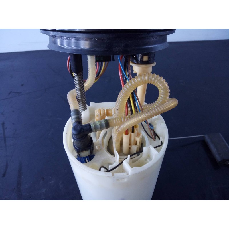 Recambio de aforador para audi a3 sedán (8vm) sport edition referencia OEM IAM 5Q0919050AD A2C94146500 P3-A6-23-3