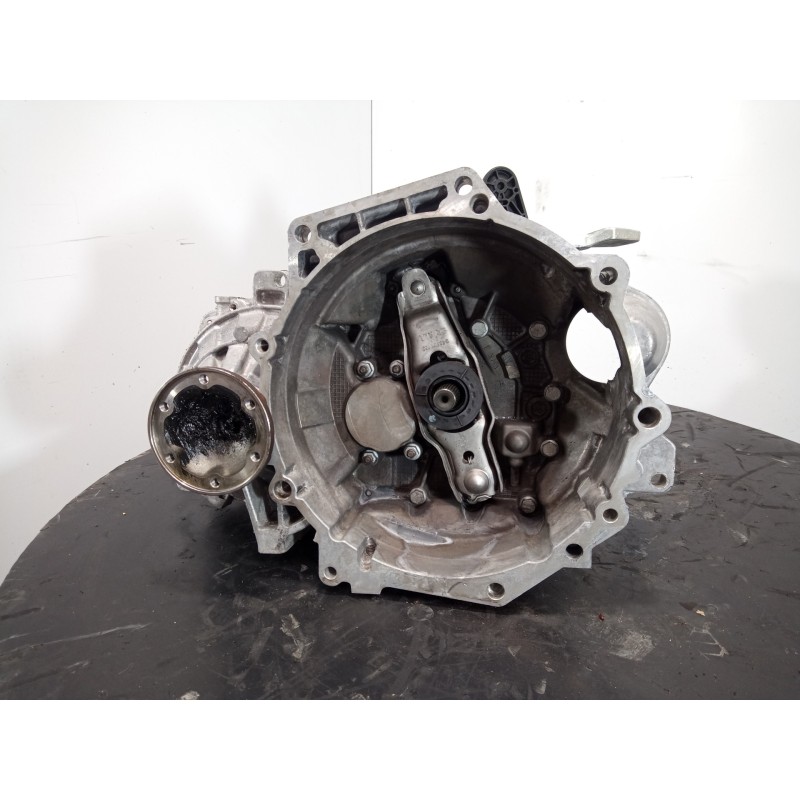 Recambio de caja cambios para audi a3 sedán (8vm) sport edition referencia OEM IAM RSK  M1-A1-136
