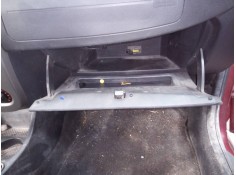 Recambio de guantera para dacia sandero laureate referencia OEM IAM    2