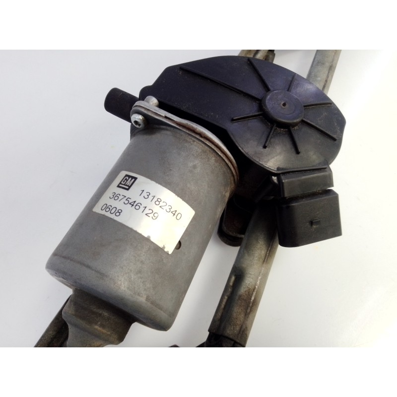 Recambio de motor limpia delantero para opel corsa d cosmo referencia OEM IAM 13182340  E2-B6-30-2