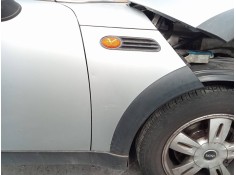 ALETA DELANTERA DERECHA 