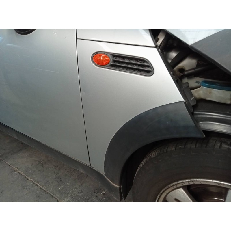 Recambio de aleta delantera derecha para bmw mini (r50,r53) cooper referencia OEM IAM   