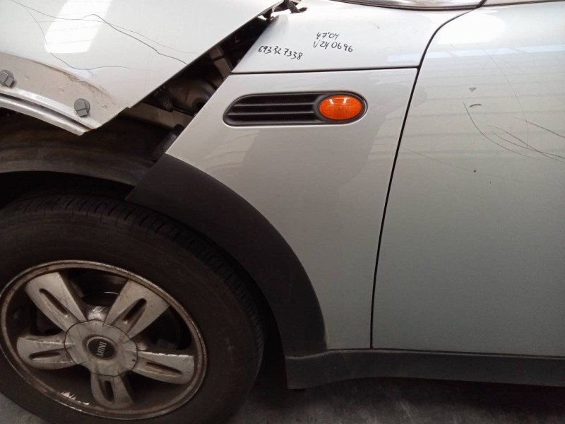 Recambio de aleta delantera izquierda para bmw mini (r50,r53) cooper referencia OEM IAM   