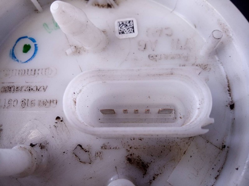 Recambio de aforador para volkswagen polo (6c1) comfortline referencia OEM IAM 6R0919051M  P3-A6-8-5