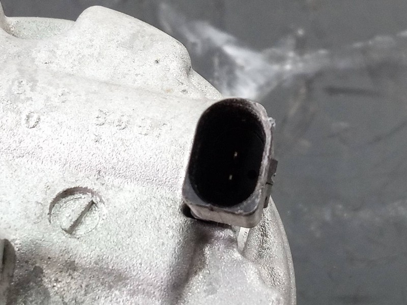 Recambio de compresor aire acondicionado para audi a3 sedán (8vm) sport edition referencia OEM IAM 5Q0816803 6SES14C P3-A2-9-1