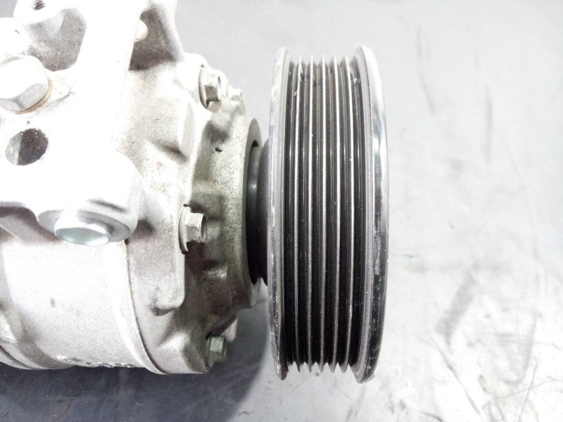 Recambio de compresor aire acondicionado para audi a3 sedán (8vm) sport edition referencia OEM IAM 5Q0816803 6SES14C P3-A2-9-1