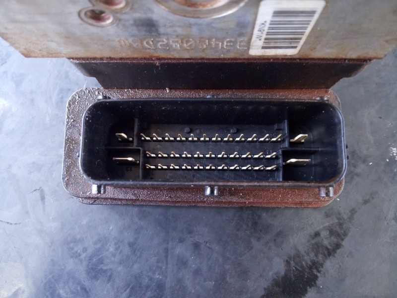 Recambio de abs para opel insignia sports tourer selective referencia OEM IAM 13328651  P3-A8-28-5