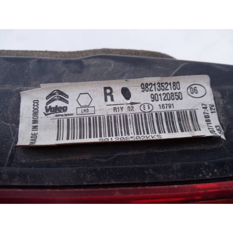 Recambio de piloto trasero derecho porton para citroën c4 cactus feel referencia OEM IAM 9621352180 90120850 E1-A4-35-2