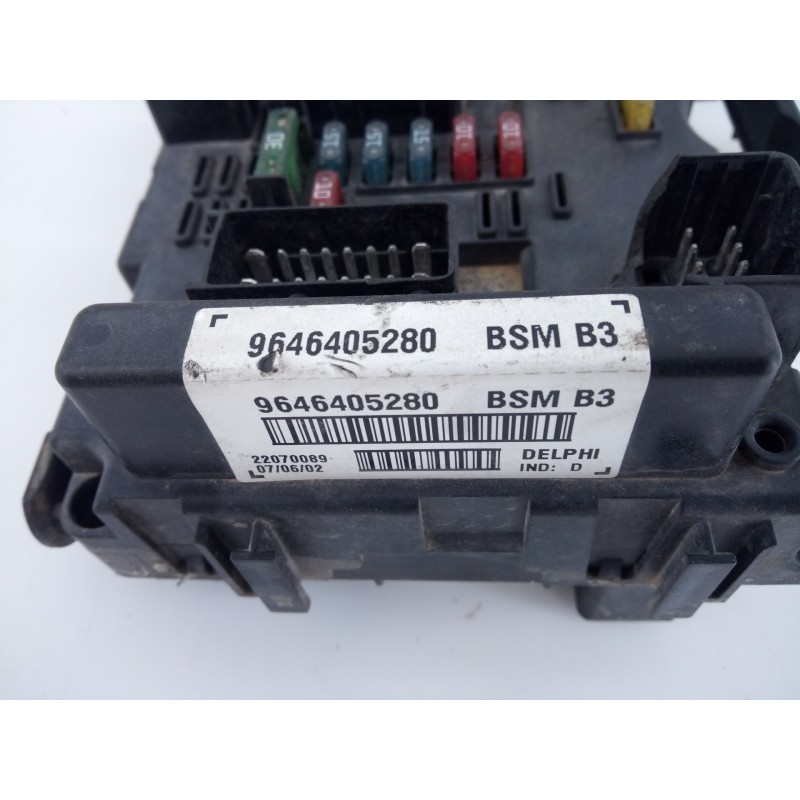Recambio de caja reles / fusibles para peugeot 206 berlina 1.6 referencia OEM IAM 9646405280  E3-B2-25-1