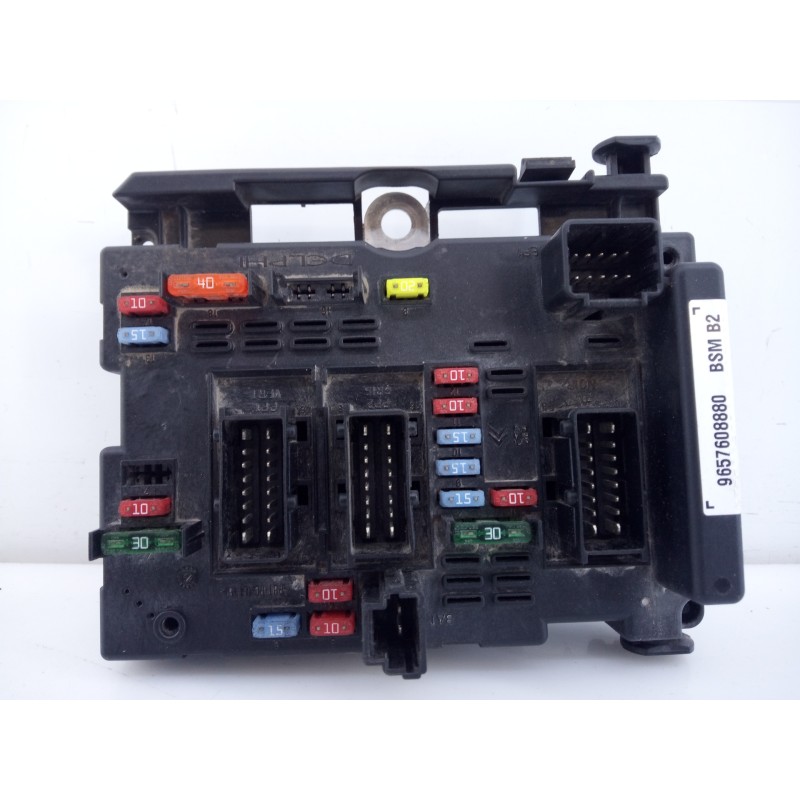 Recambio de caja reles / fusibles para peugeot 206 berlina referencia OEM IAM 9657608880  E3-B2-26-1