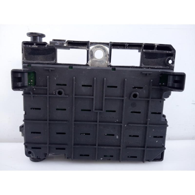 Recambio de caja reles / fusibles para peugeot 206 berlina referencia OEM IAM 9657608880  E3-B2-26-1