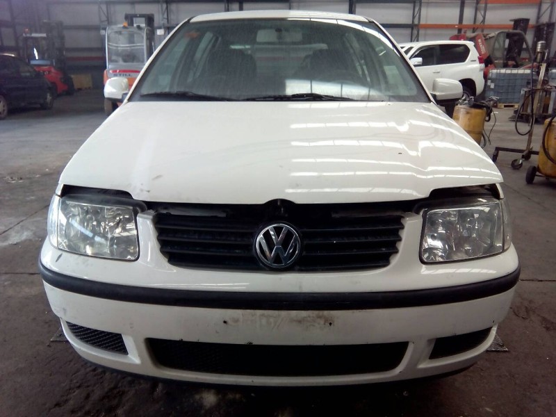 volkswagen polo (9n1) del año 2001