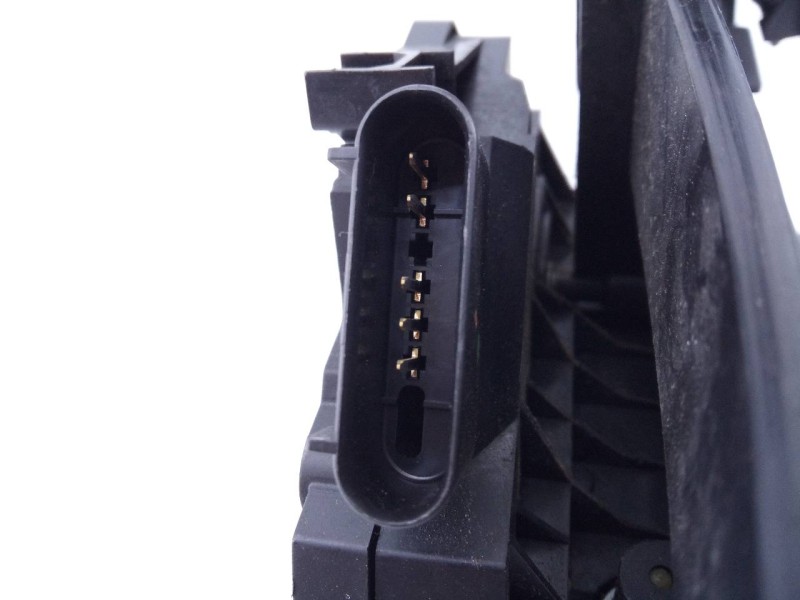 Recambio de cerradura puerta delantera izquierda para ford fiesta (ccn) trend referencia OEM IAM 4053413302131  E2-B3-45-2