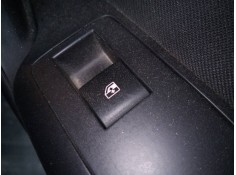 MANDO ELEVALUNAS TRASERO DERECHO 