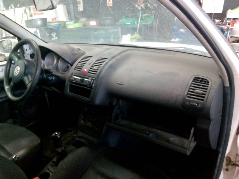 volkswagen polo (9n1) del año 2001