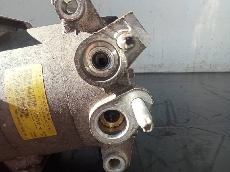 Recambio de compresor aire acondicionado para ford fiesta (ccn) trend referencia OEM IAM AV1119D629AB  P3-B2-4-1