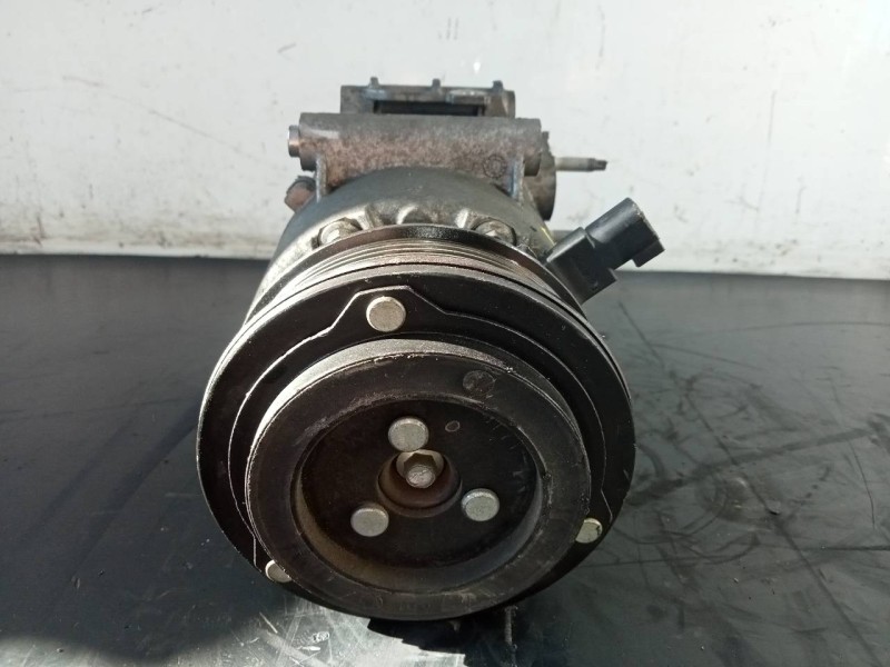 Recambio de compresor aire acondicionado para ford fiesta (ccn) trend referencia OEM IAM AV1119D629AB  P3-B2-4-1